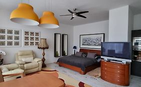 Zluty Apartman A6 V Chomutove